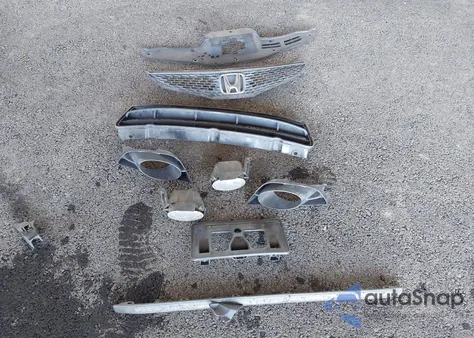 2010 Honda Fit Sport z USA, uszkodzony, nr VIN JHMGE8H41AC039152